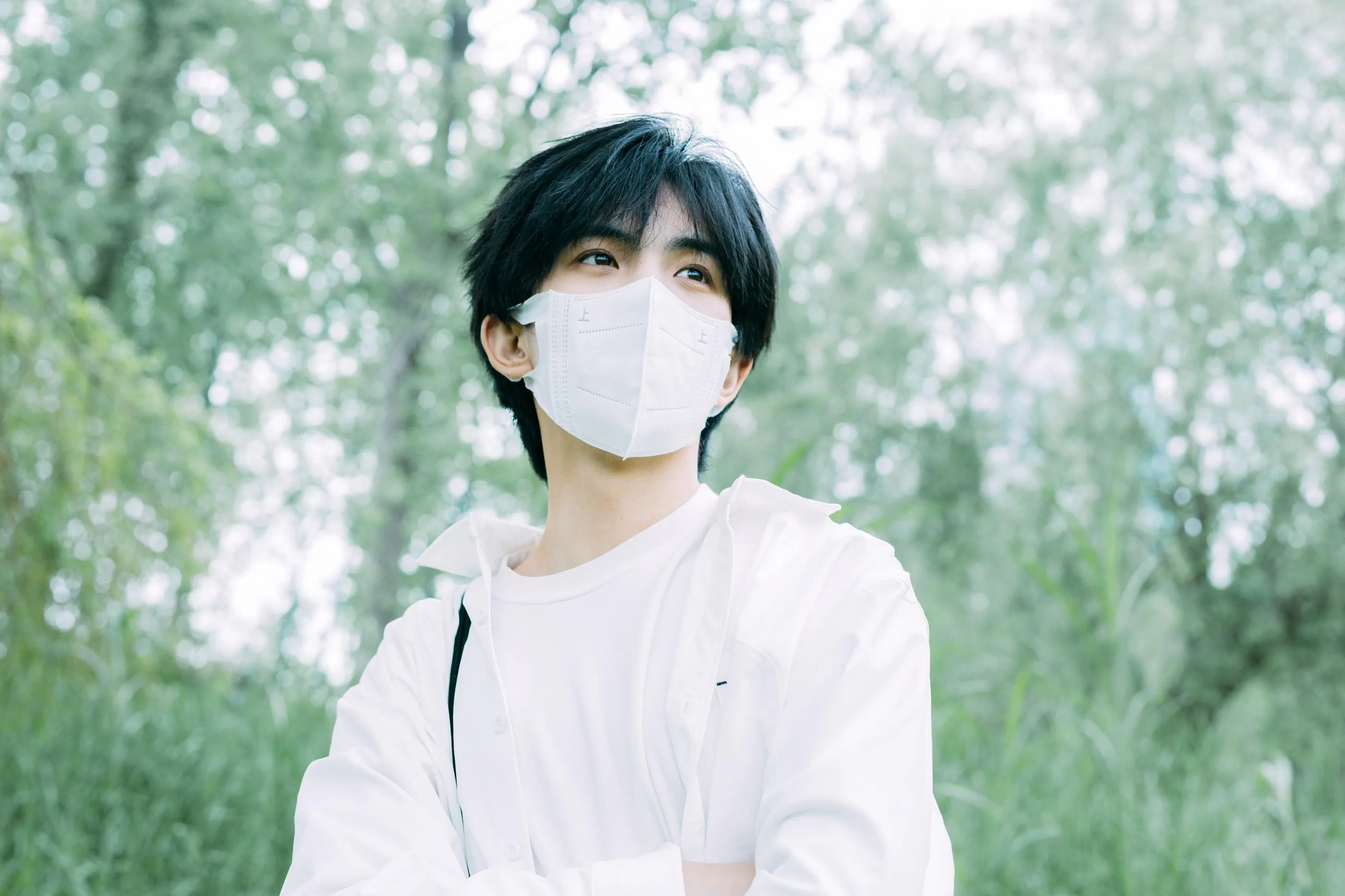 [艺图语] 2022.06.18 白衣少年 hoooka [22P]插图1